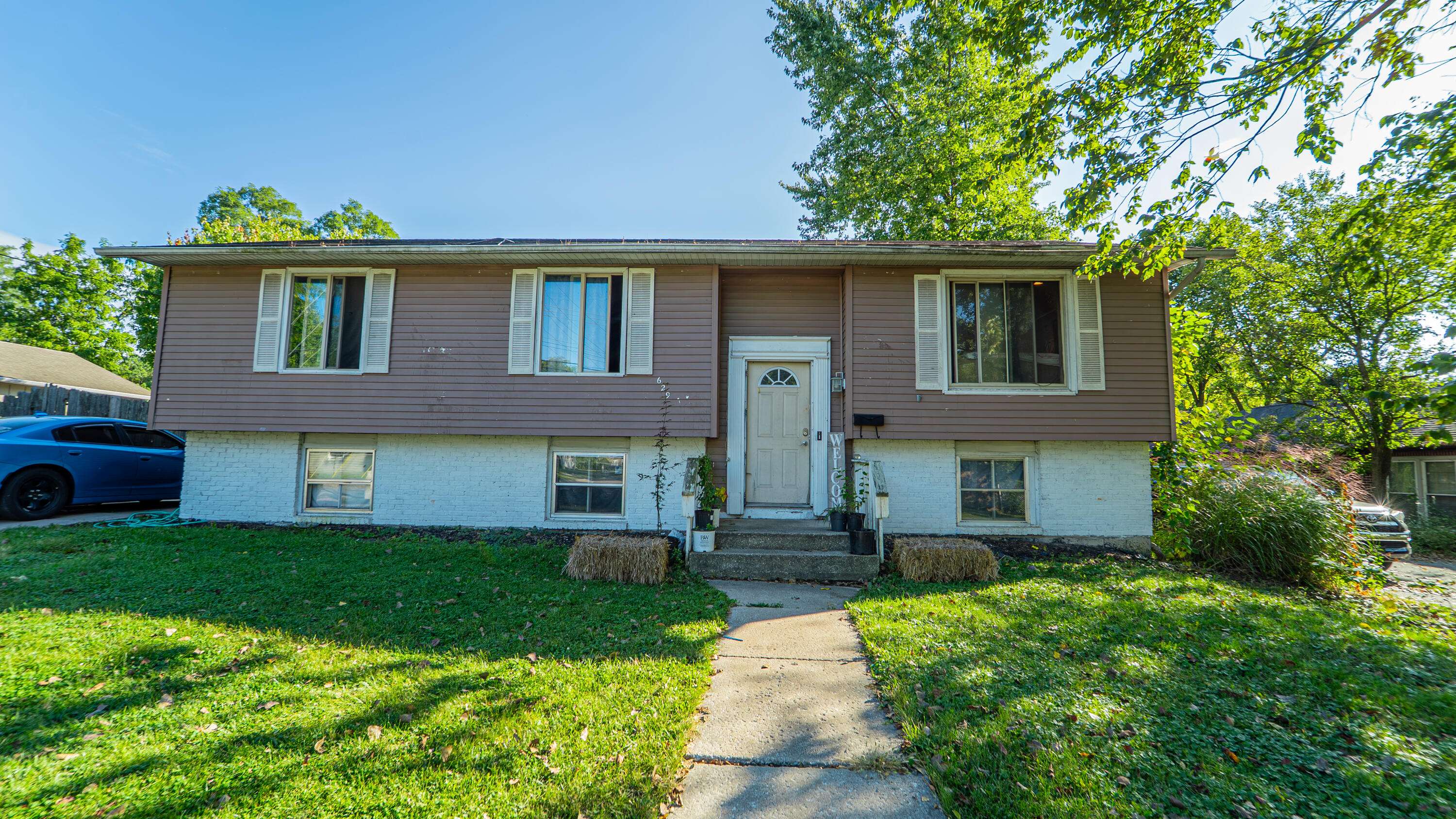 629 W South ST, Crown Point, IN 46307