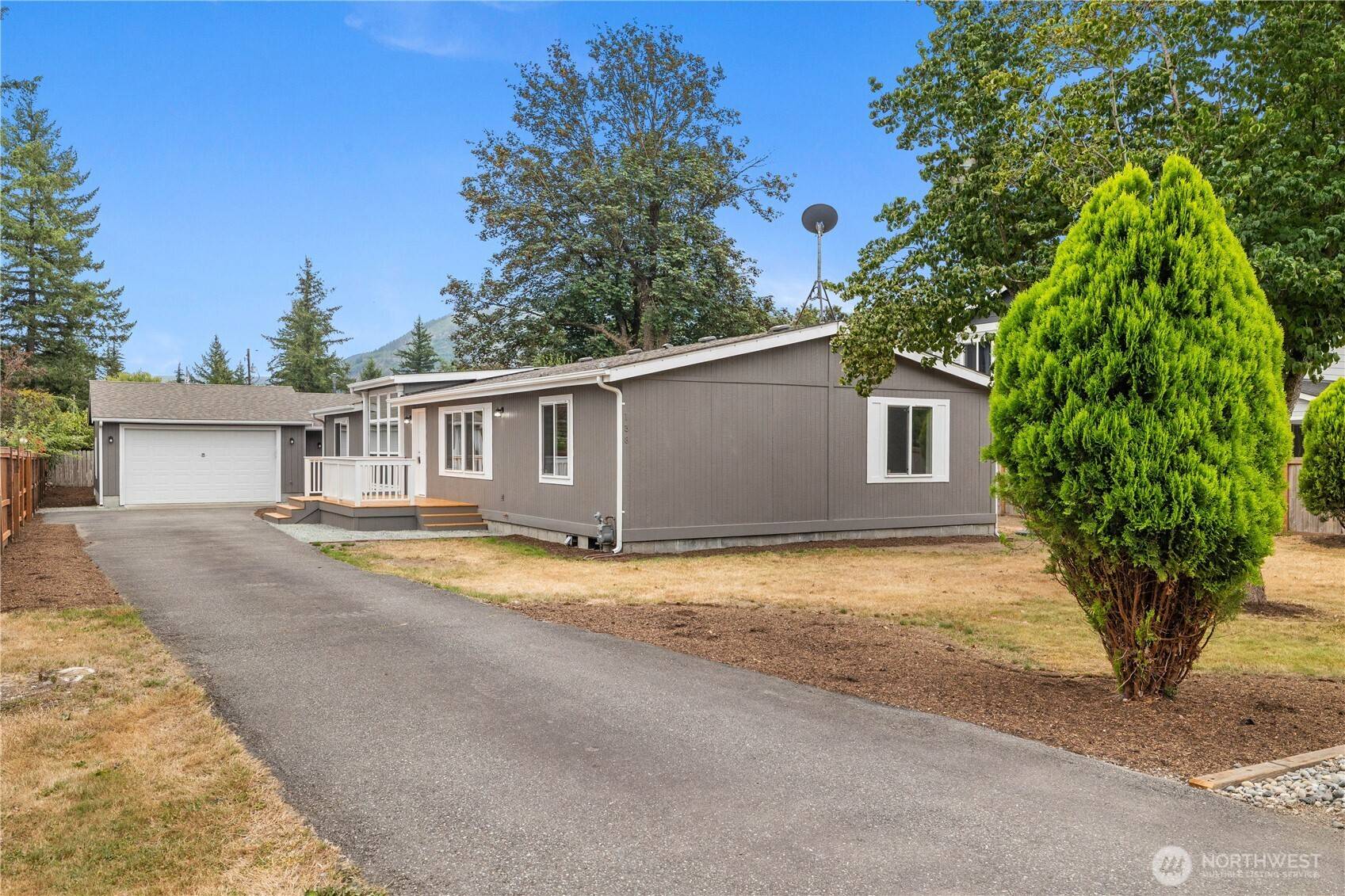 138 2nd ST, Gold Bar, WA 98251