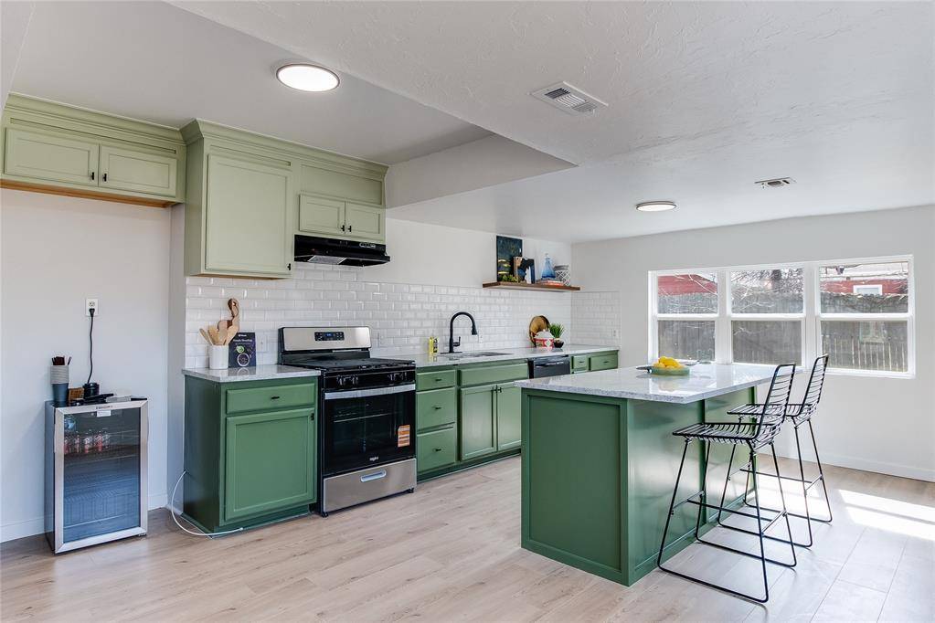 1720 NW 19th ST, Oklahoma City, OK 73106