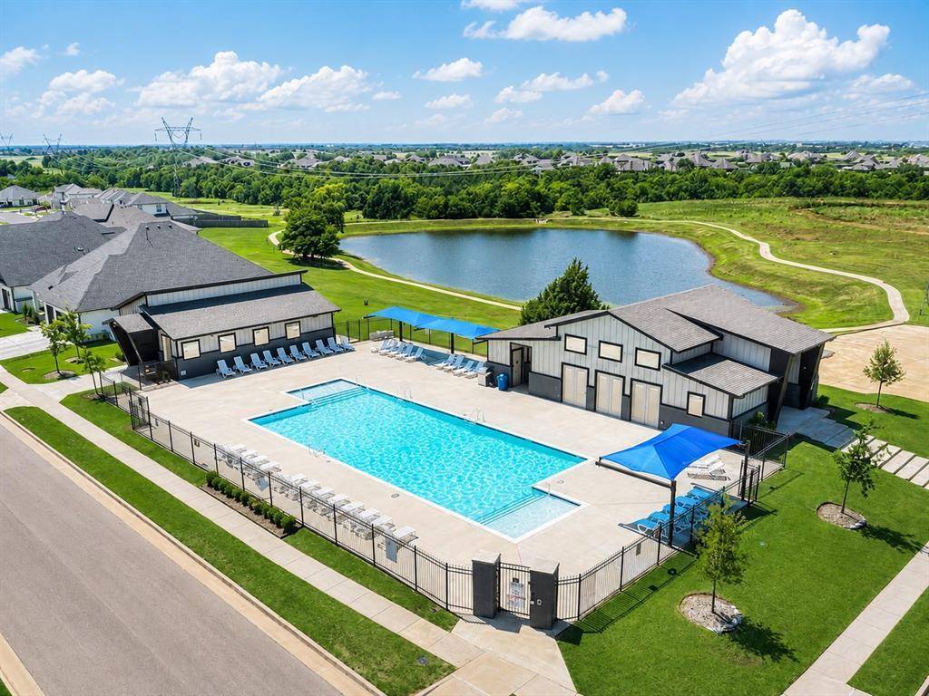 8209 NW 151st TER, Edmond, OK 73013