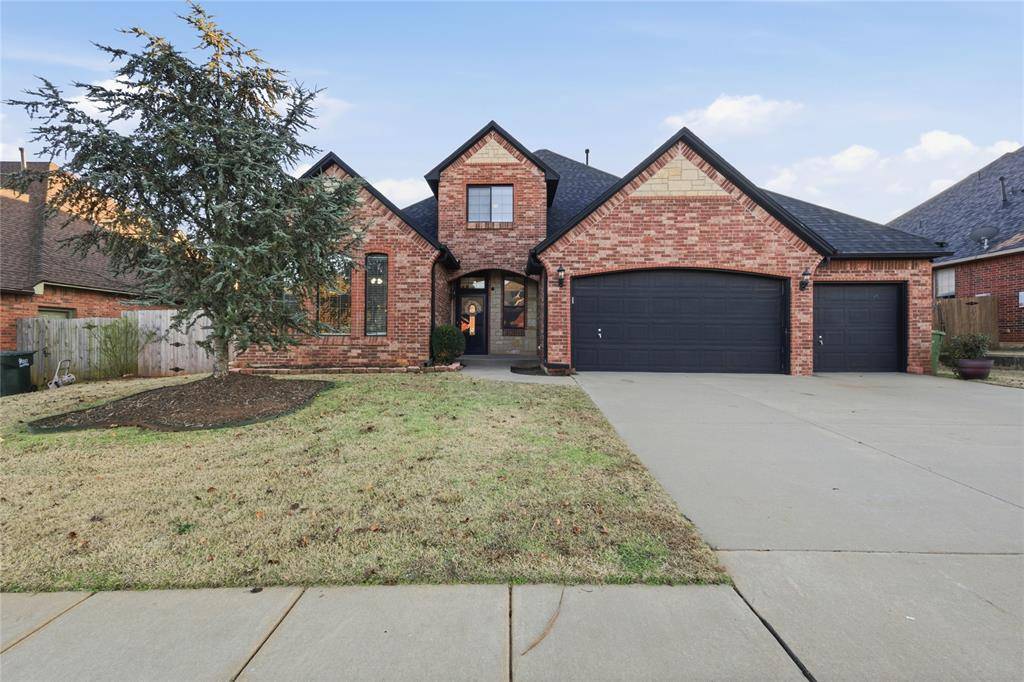 912 Preston Park DR, Yukon, OK 73099