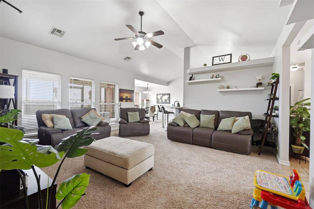 1804 Cougar CIR, Altus, OK 73521