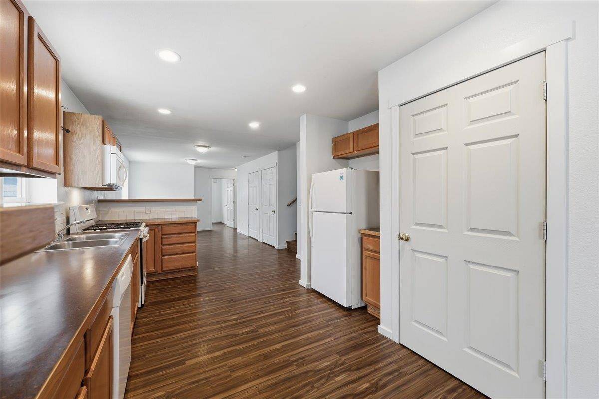 402 E I St, Deer Park, WA 99006