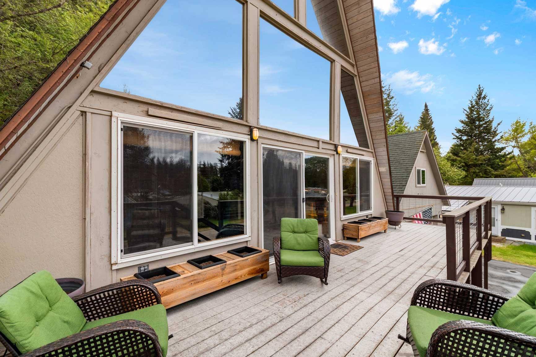 3803 Rainbow Dr, Loon Lake, WA 99148