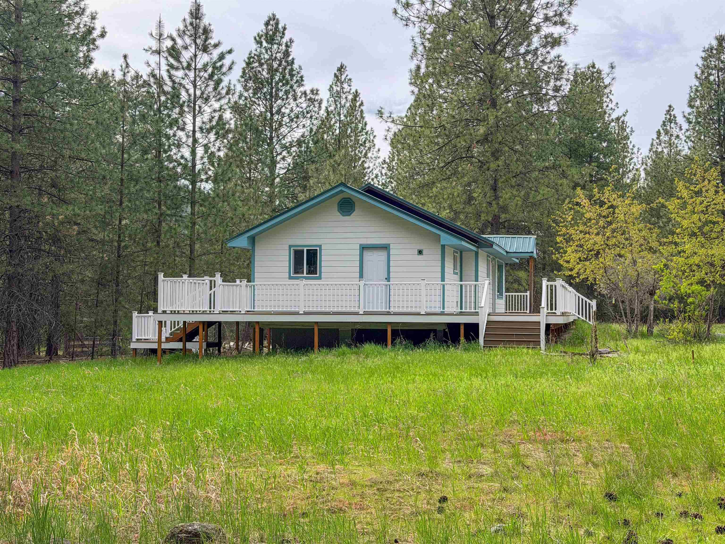 14451 N Leclerc Rd, Cusick, WA 99119