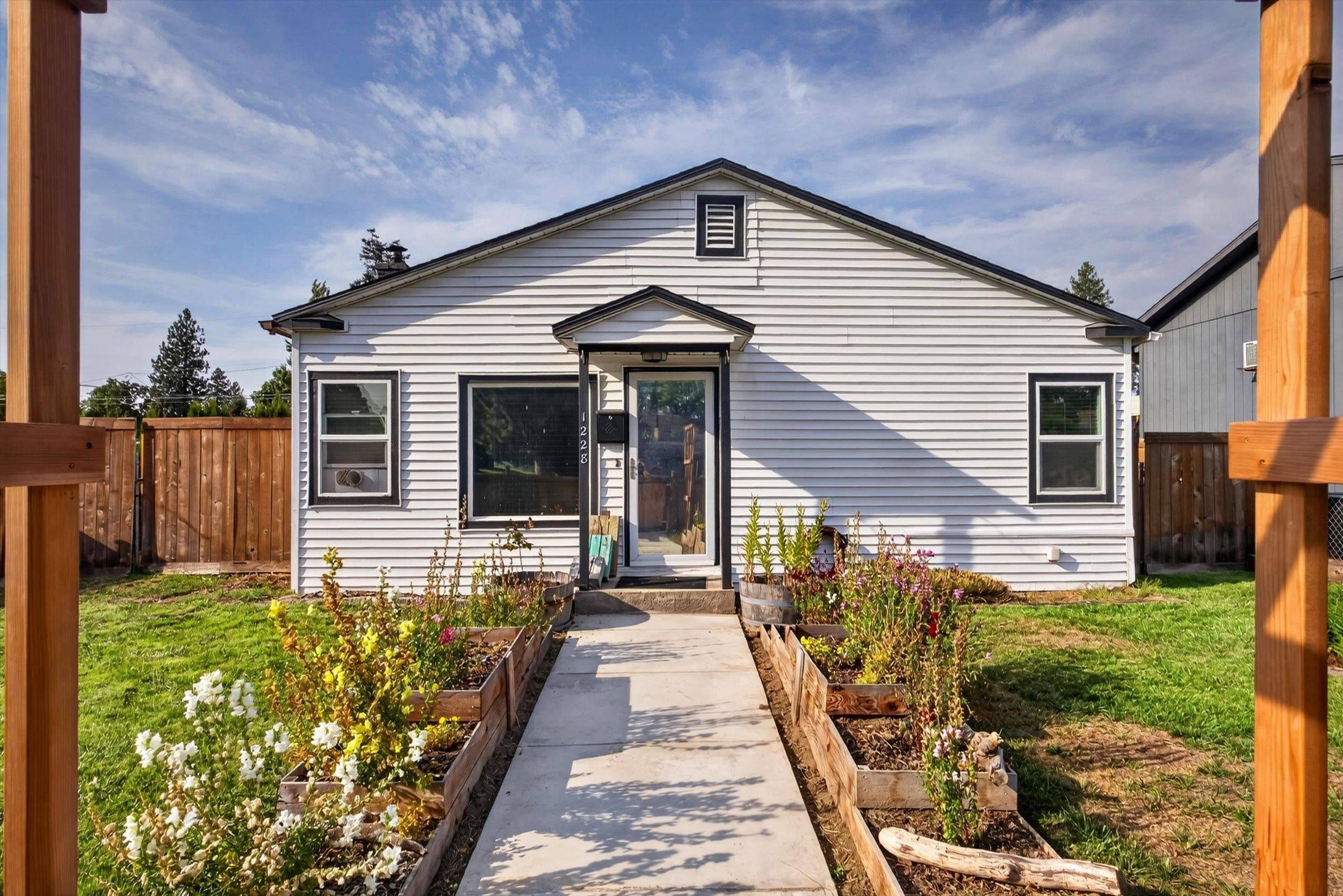1228 W Central Ave, Spokane, WA 99205