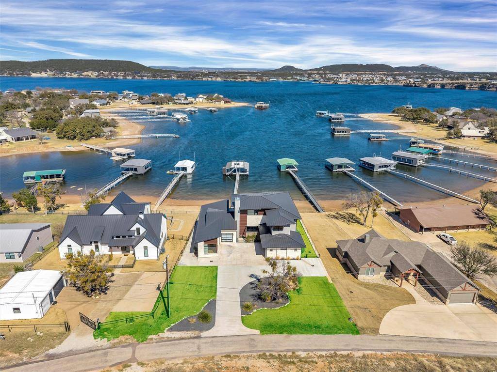 1009 Cardinal Cove, Graford, TX 76449