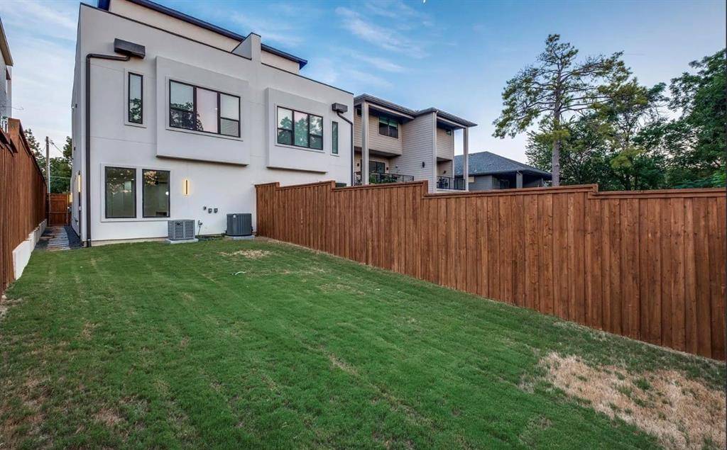 2345 Hondo Avenue, Dallas, TX 75219
