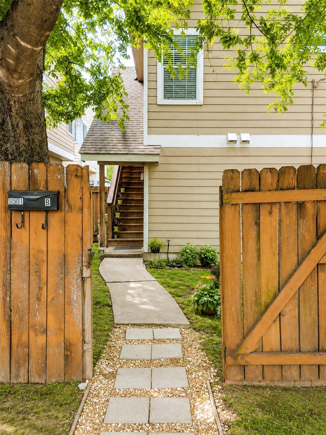 5501 Duval B ST #B, Austin, TX 78751