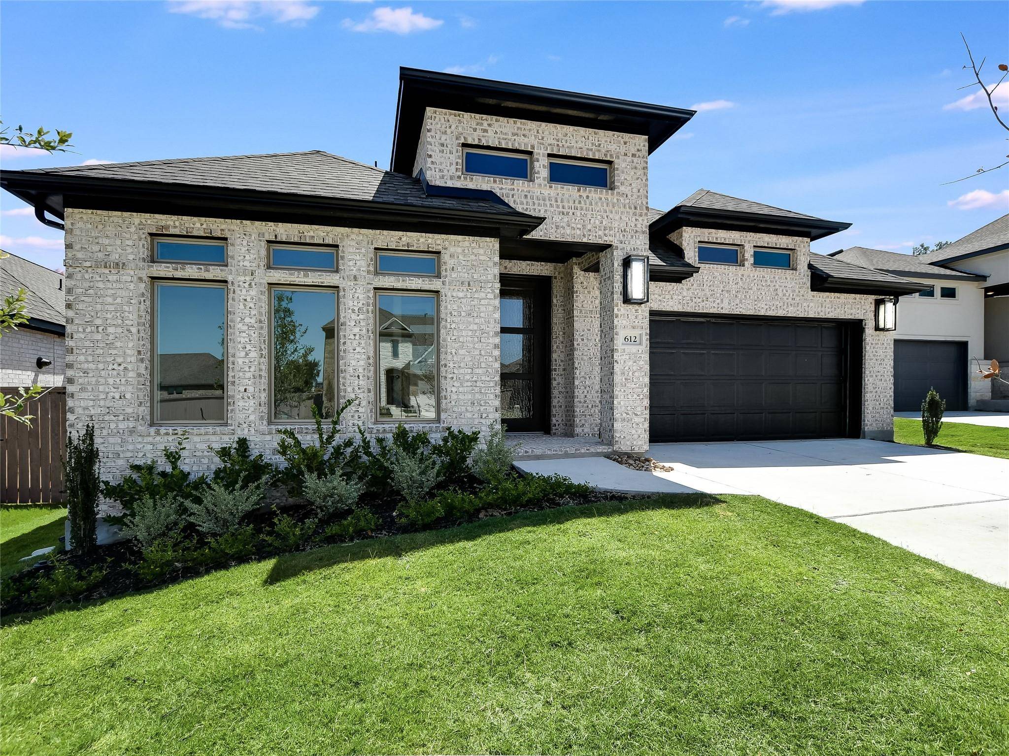 612 JEFFERSON DR, Kyle, TX 78640