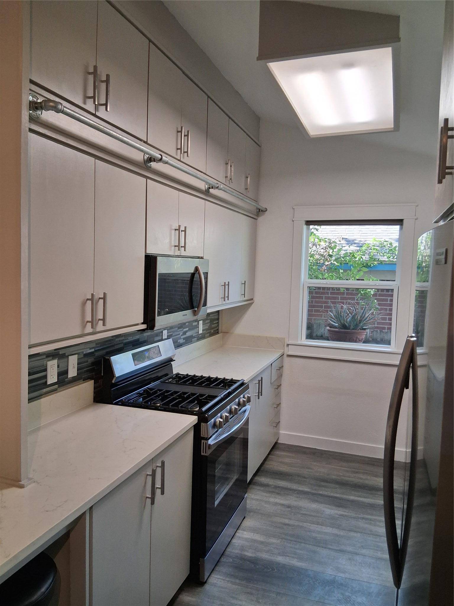 8904 Linton DR, Austin, TX 78748