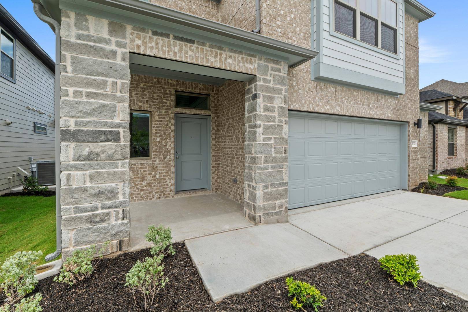 1102 Universal DR, Hutto, TX 78634
