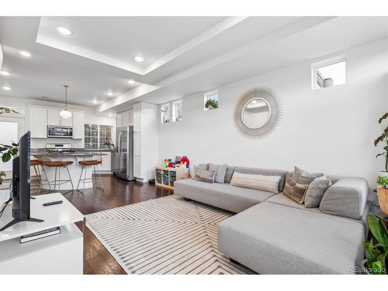 221 S Oak Hill, Aurora, CO 80018