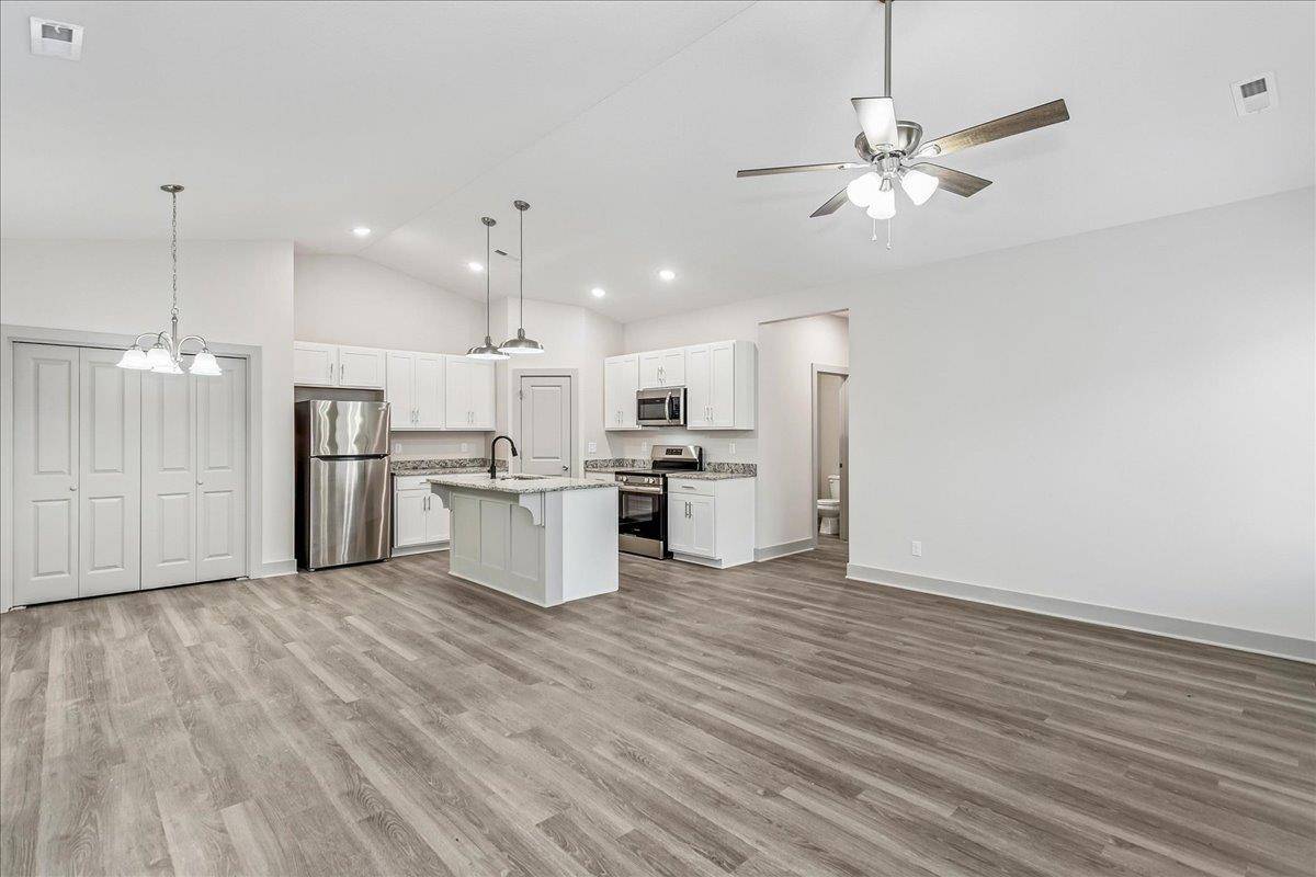 2905 S Bunker Hill Ct., Wichita, KS 67210