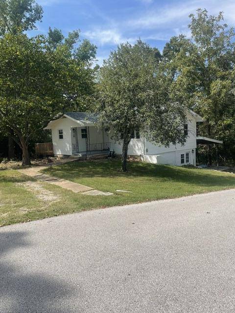 183 Allaman DR, Forsyth, MO 65653