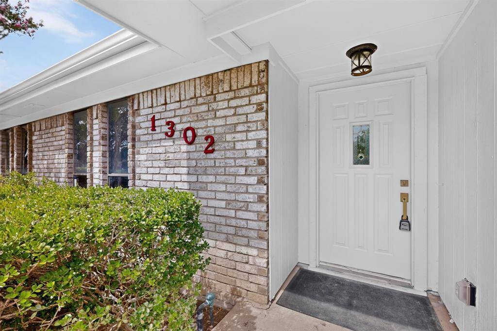 1302 N Yale Boulevard, Richardson, TX 75081