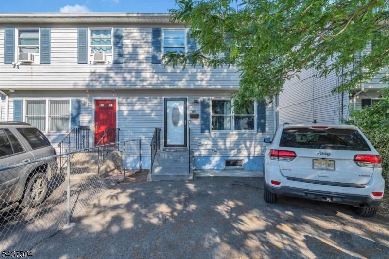88 N 2nd St, Paterson City, NJ 07522