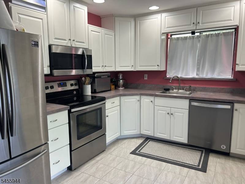 14249 Dell Pl #249, Stanhope Boro, NJ 07874