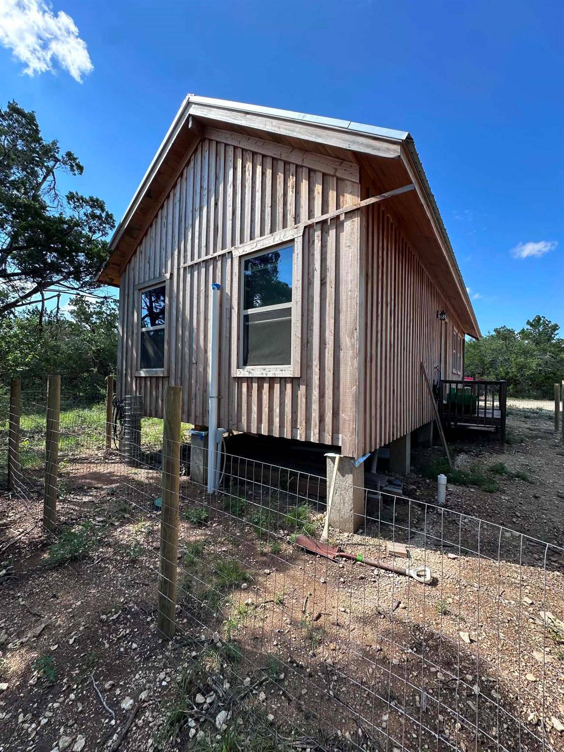 417 Prochnow RD, Dripping Springs, TX 78620