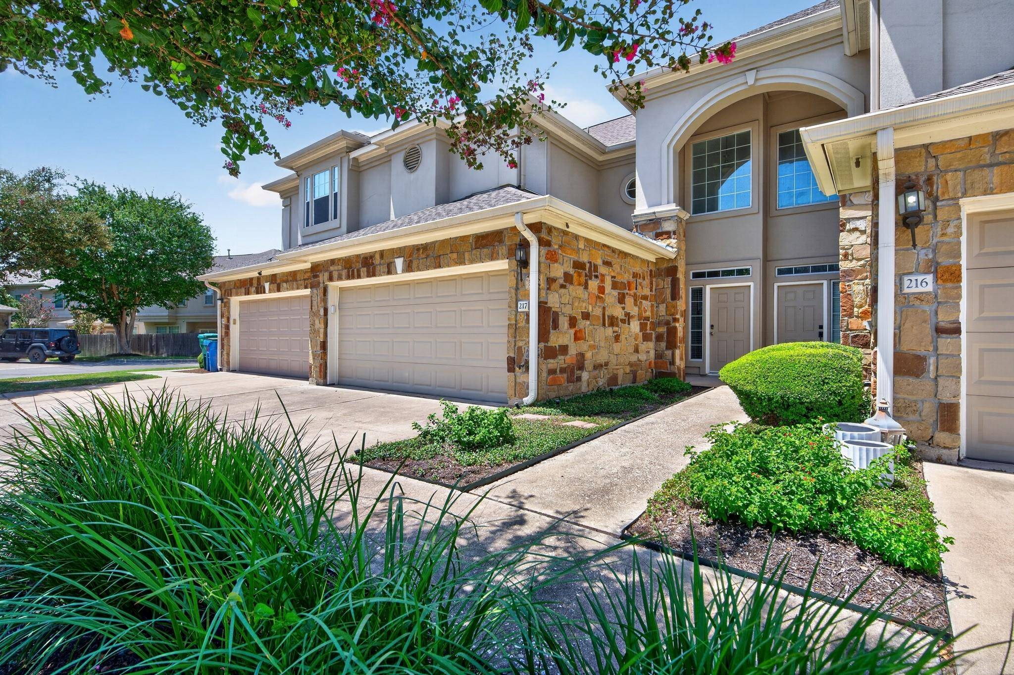 1101 E Parmer LN #217, Austin, TX 78753