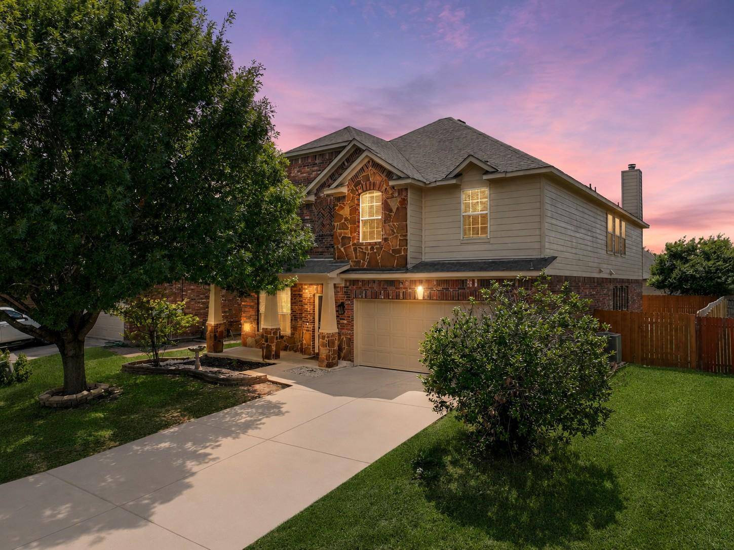 117 Emory Fields DR, Hutto, TX 78634