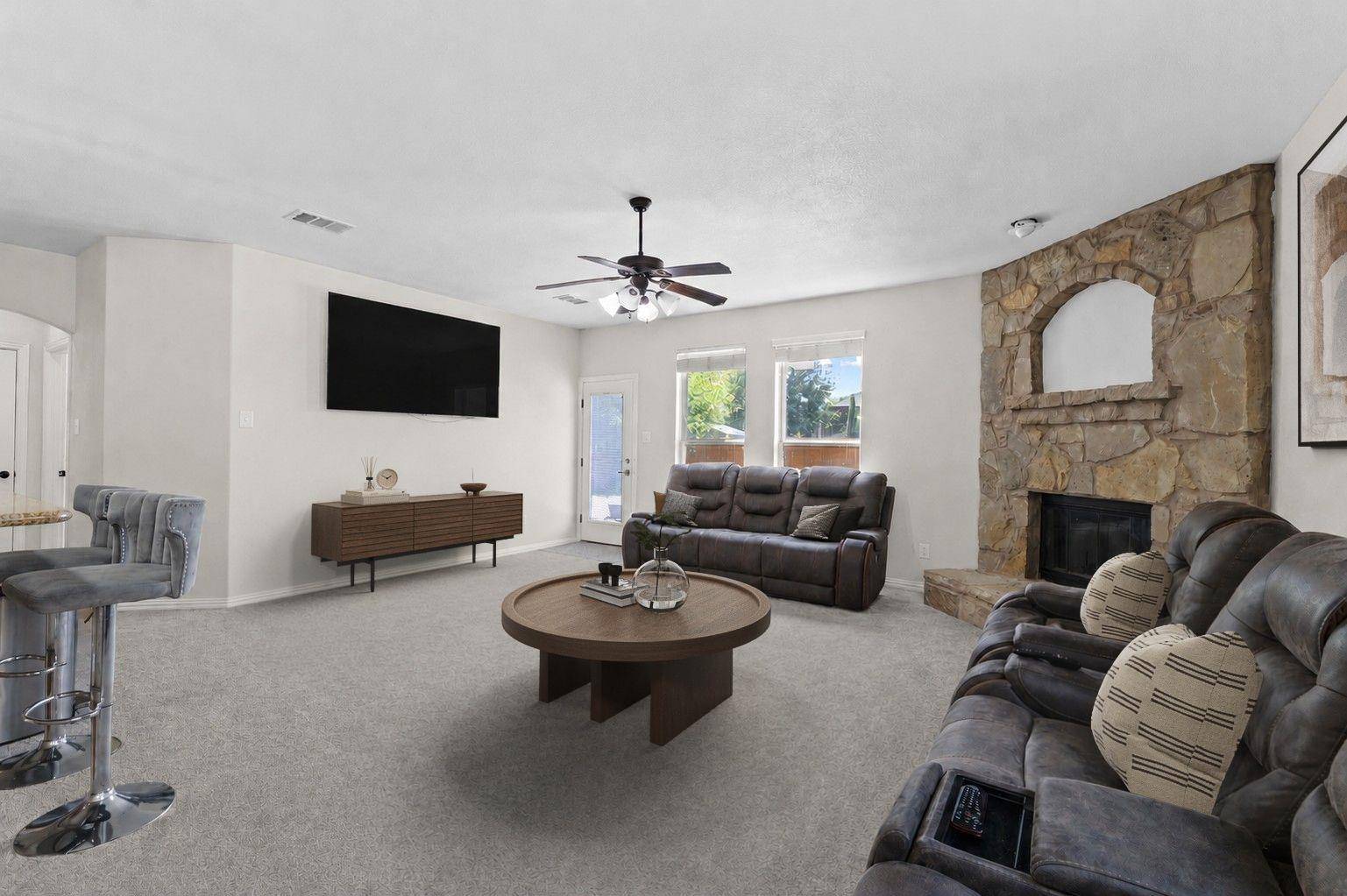 117 Emory Fields DR, Hutto, TX 78634