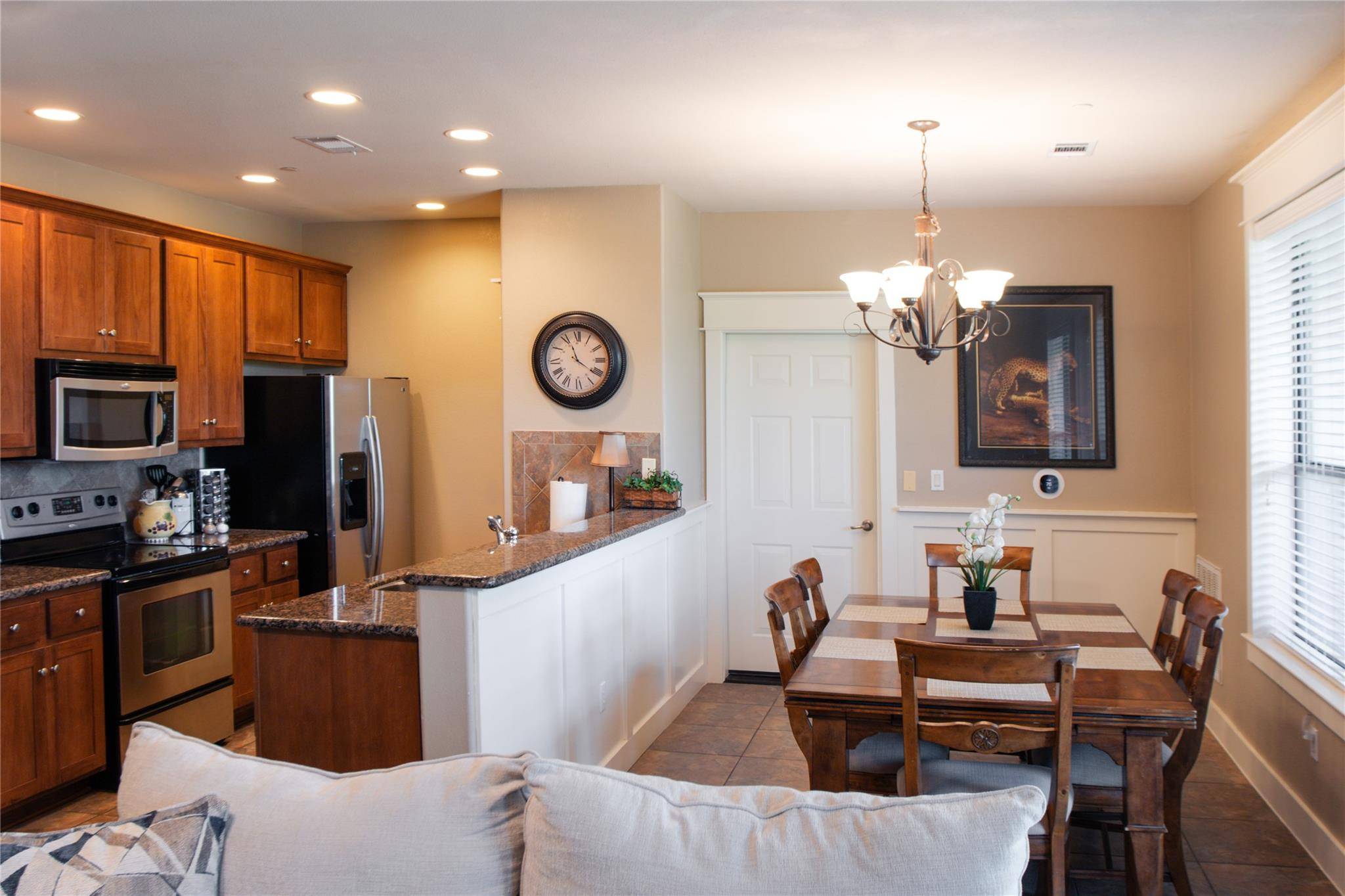 17808 Maritime Point DR #101, Jonestown, TX 78645