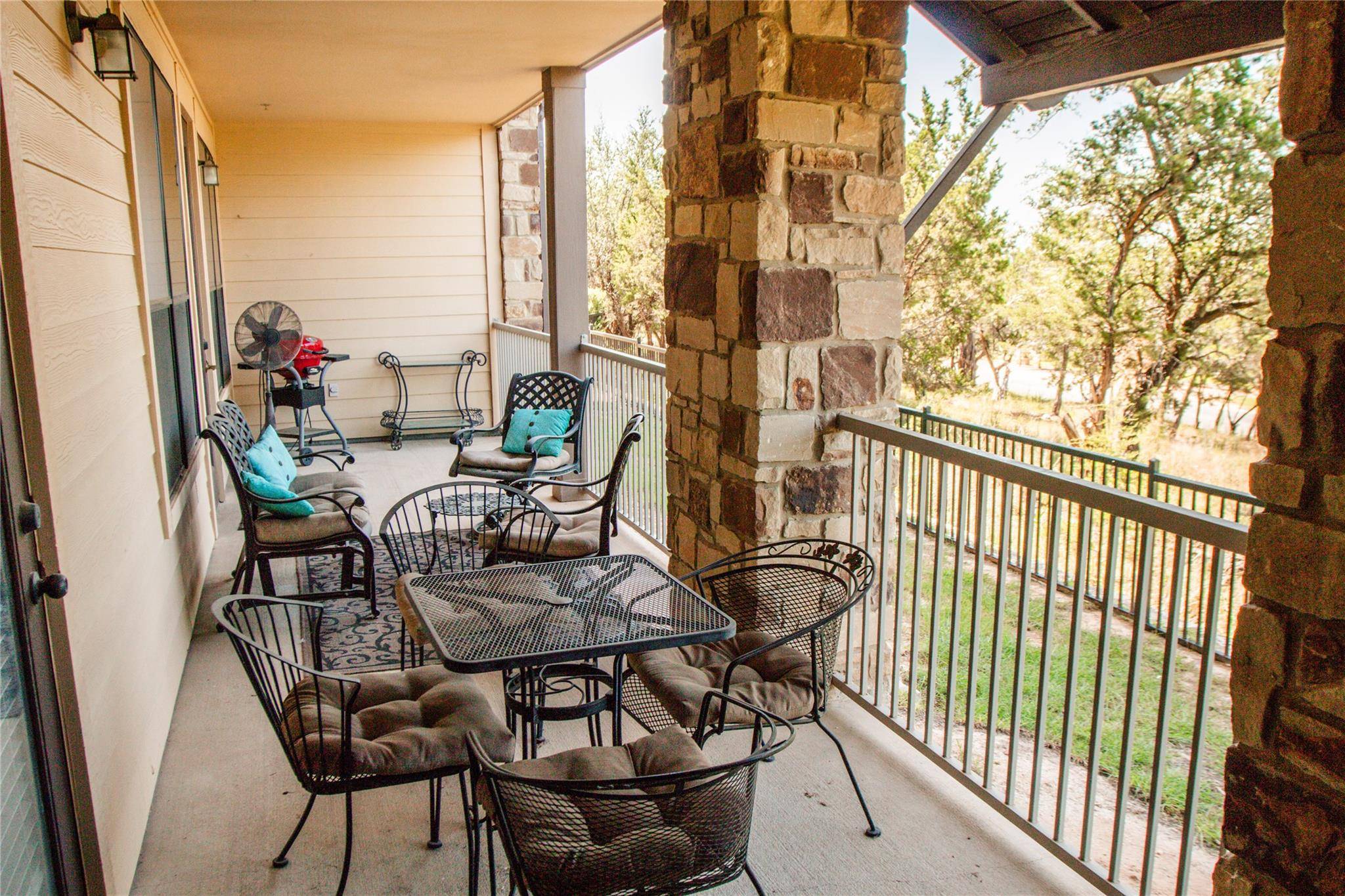 17808 Maritime Point DR #101, Jonestown, TX 78645