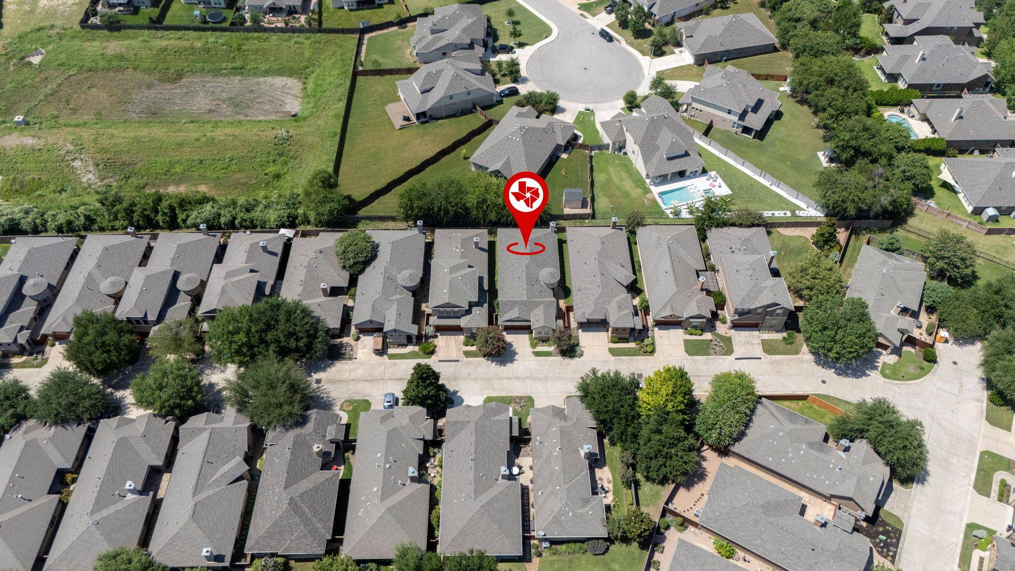 4332 Teravista Club DR #37, Round Rock, TX 78665