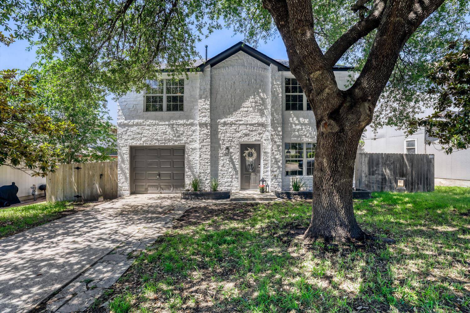 1626 Parkfield CIR, Round Rock, TX 78664