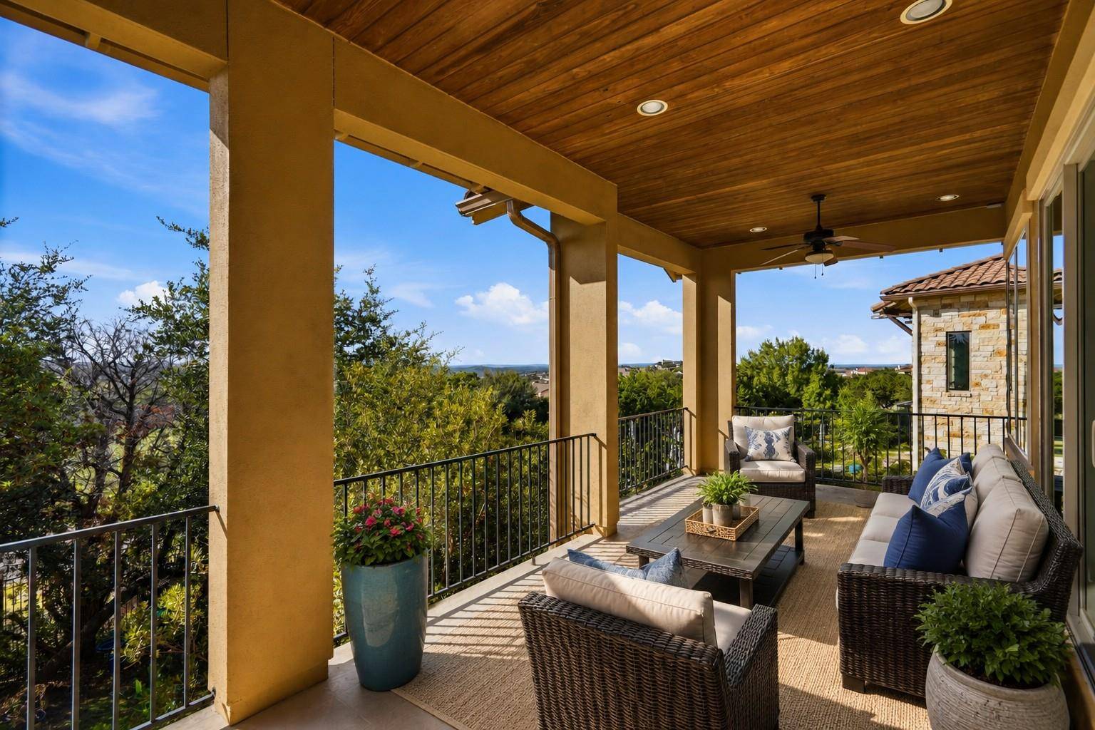 111 Serene Hilltop CIR, Austin, TX 78738