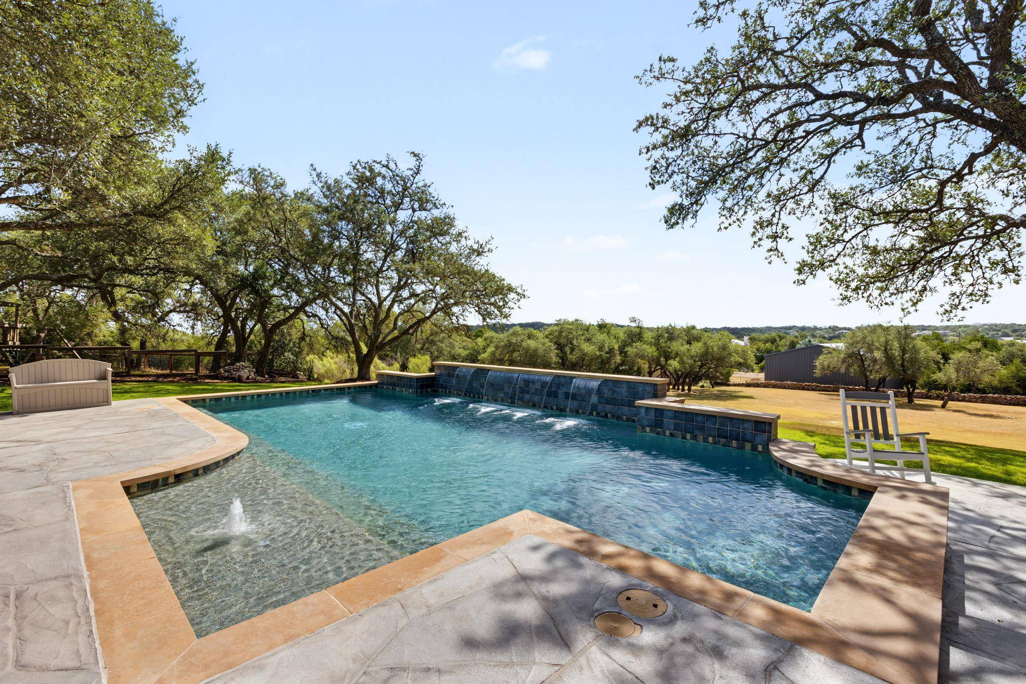 607 Bending Oak DR, Dripping Springs, TX 78620