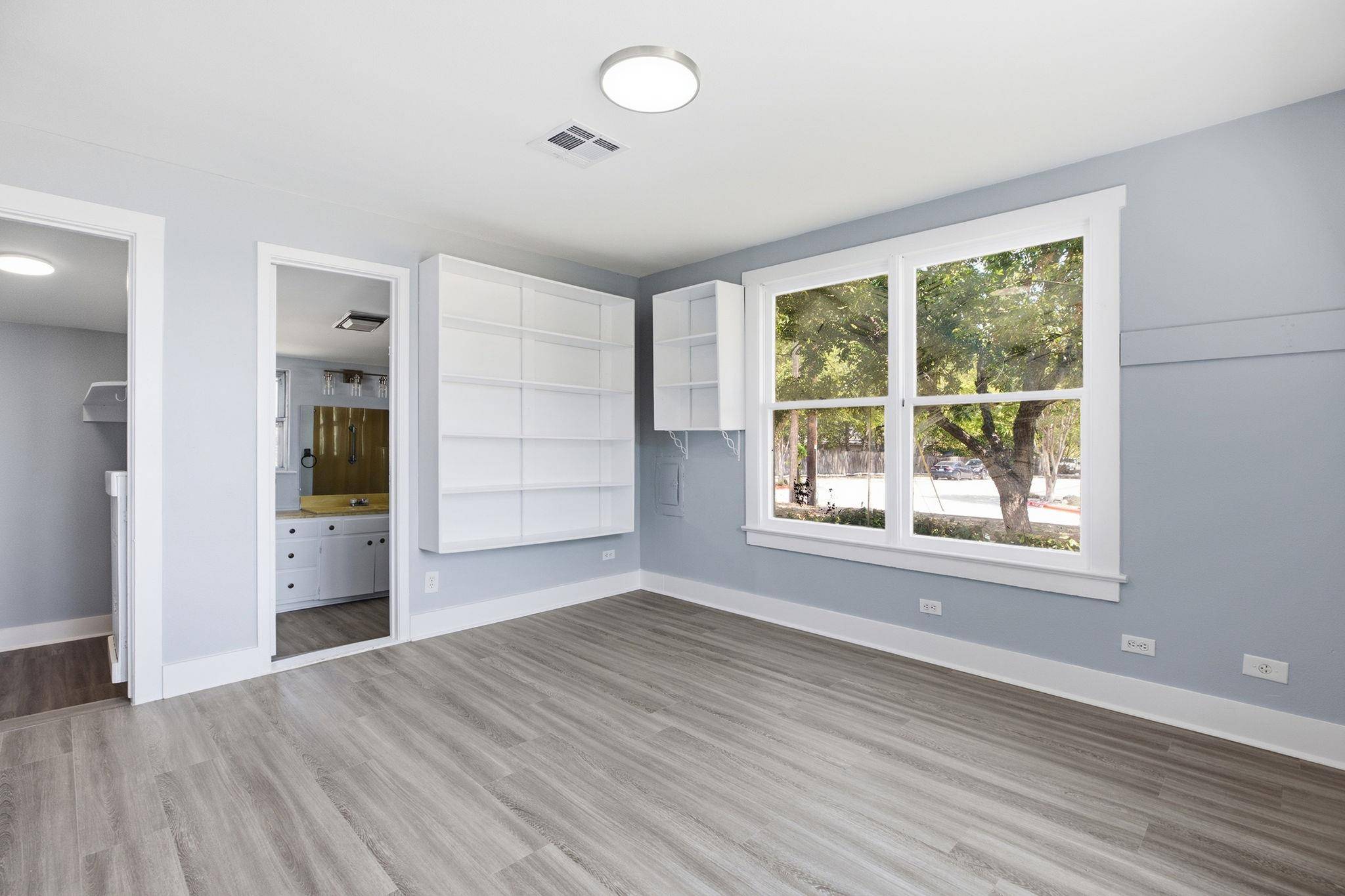 208 Highway 79, Hutto, TX 78634