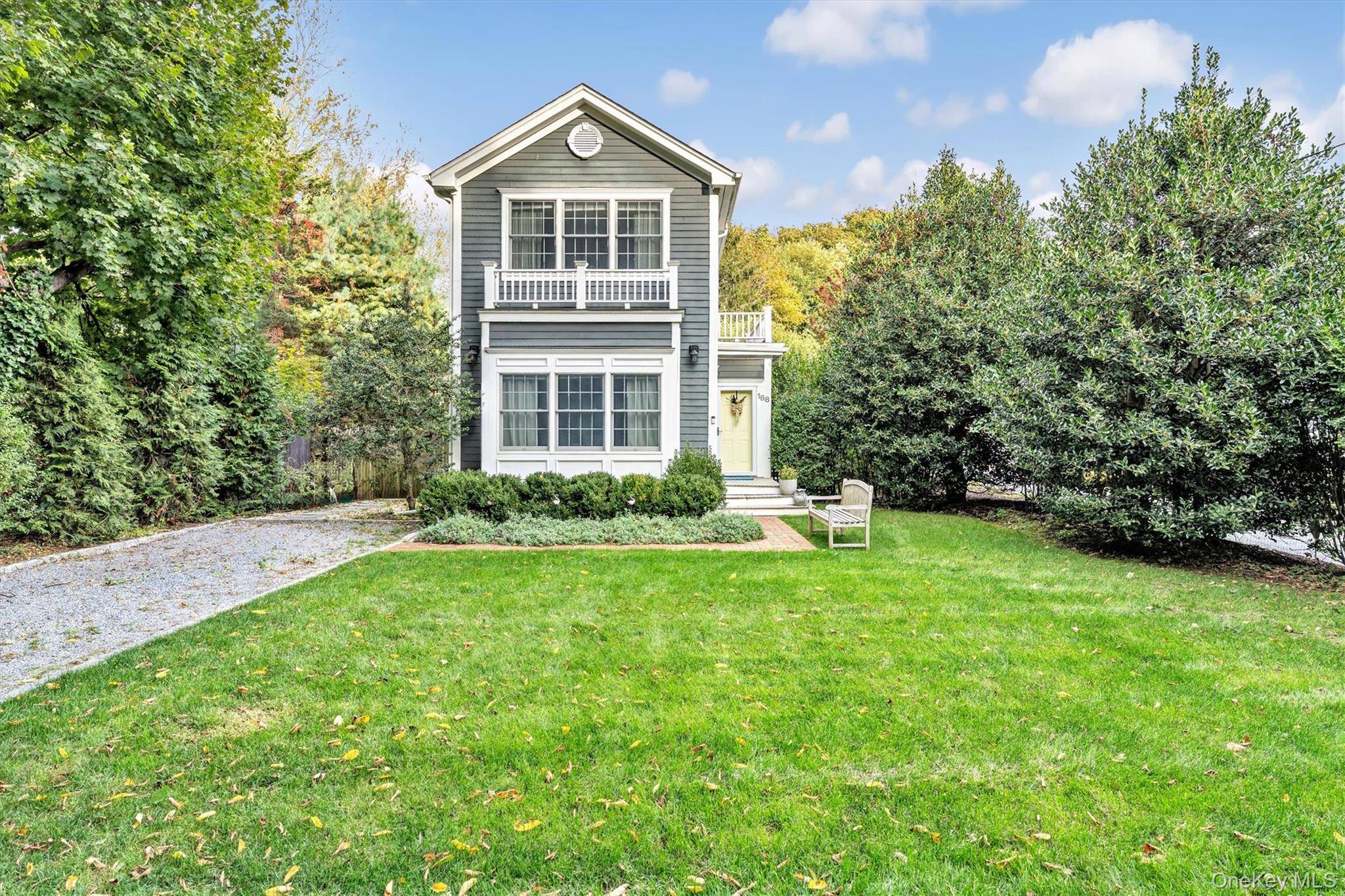 188 S Country RD, Remsenburg, NY 11960
