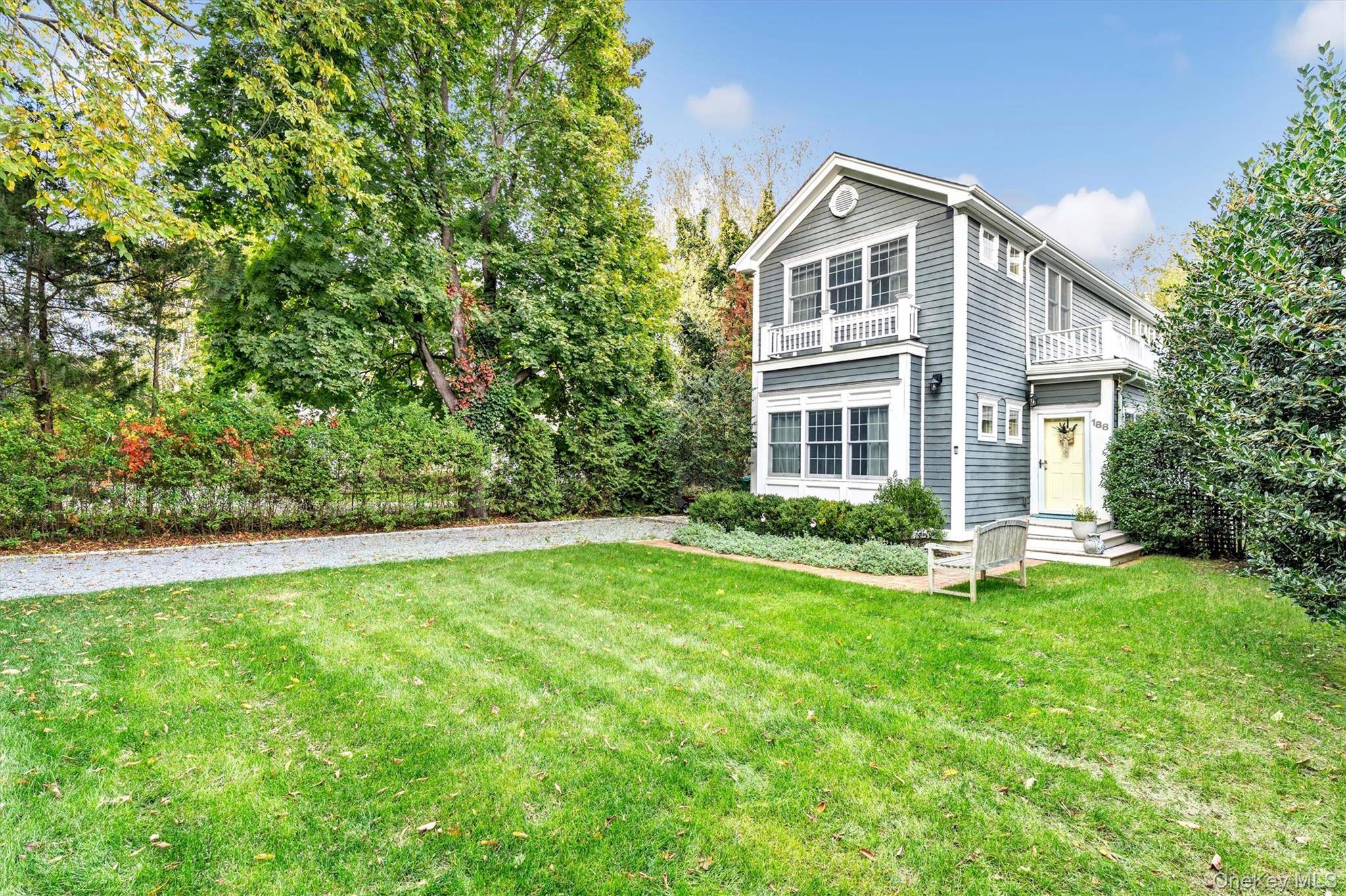 188 S Country RD, Remsenburg, NY 11960