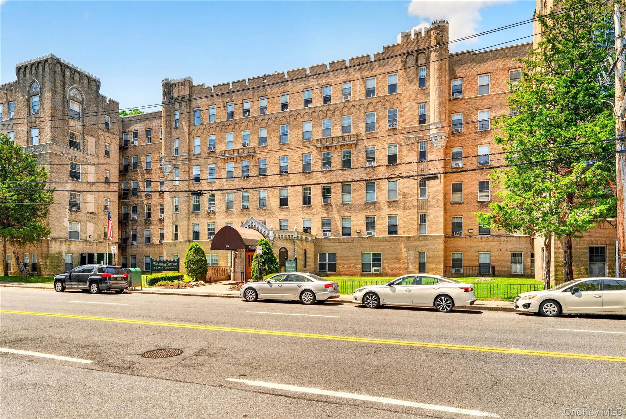 85 Bronx River RD #4A, Yonkers, NY 10704