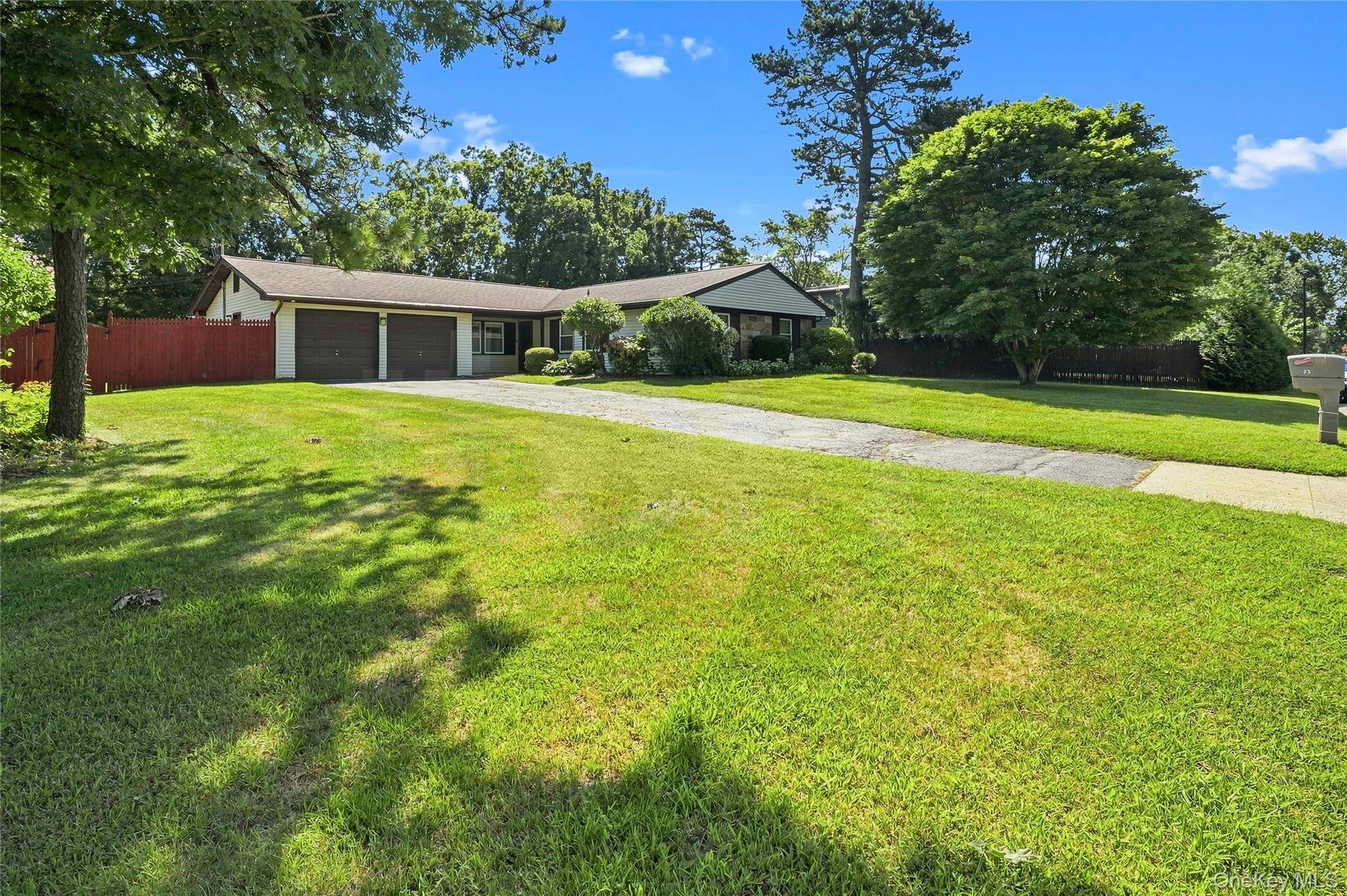 23 Wilmont Turn, Coram, NY 11727