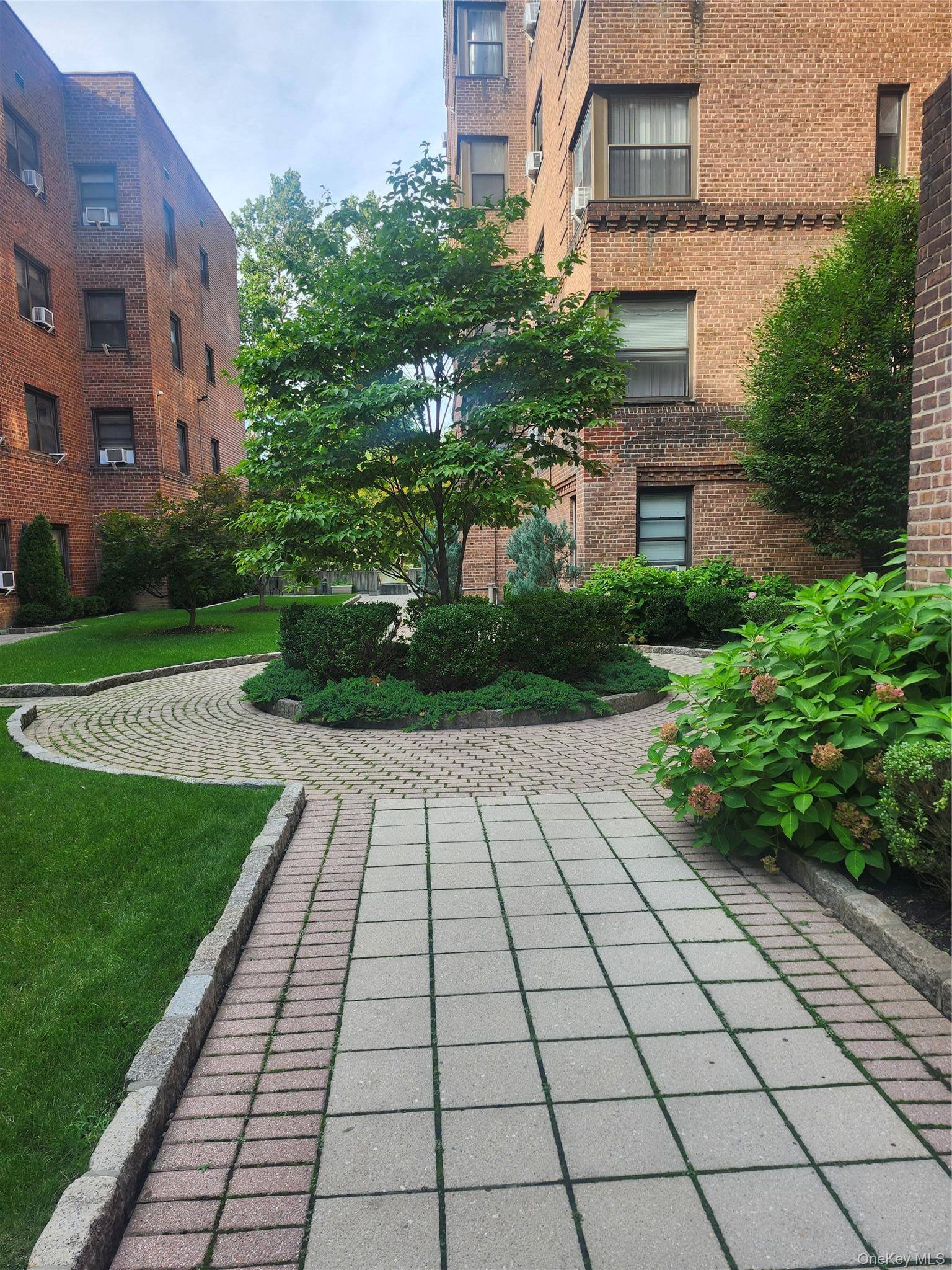 101 Ellwood AVE #7E, Mount Vernon, NY 10552