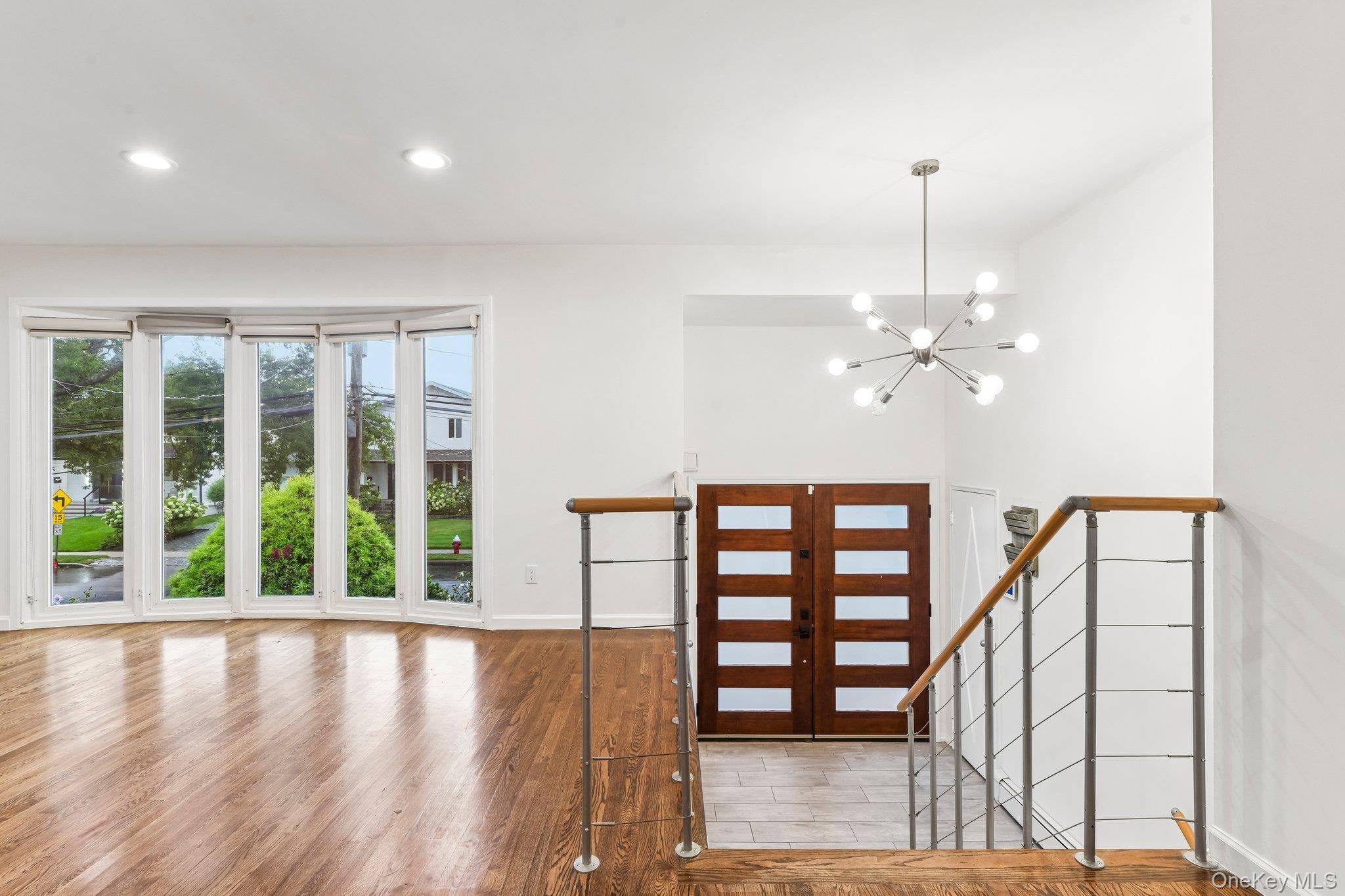 1114 Fordham LN, Woodmere, NY 11598