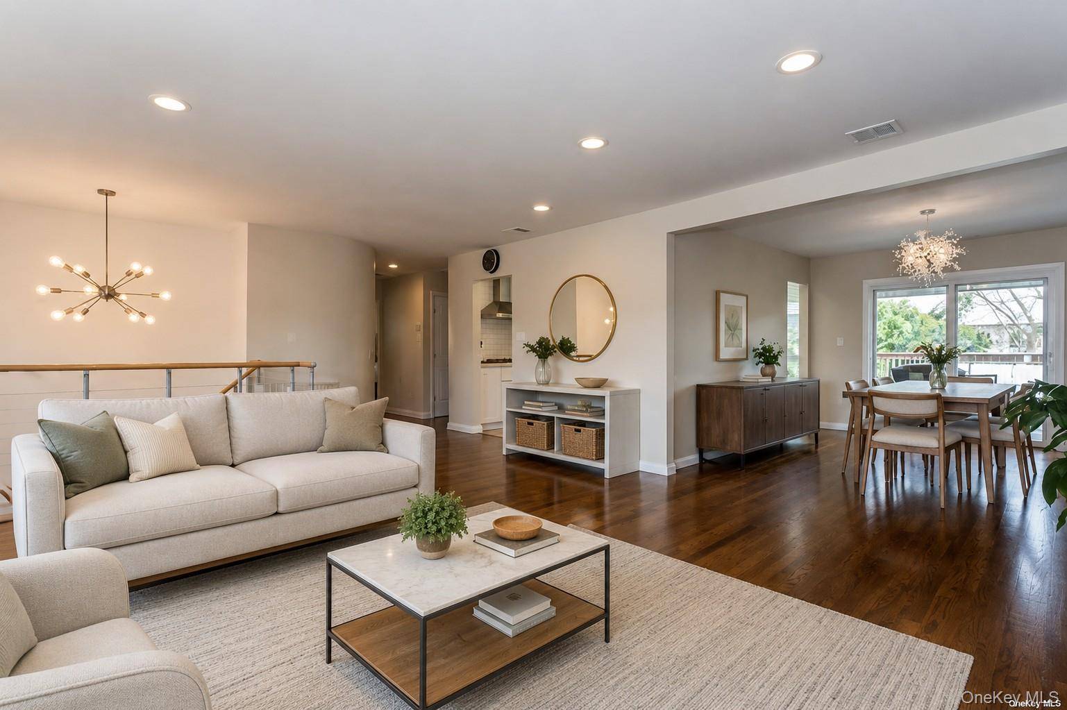 1114 Fordham LN, Woodmere, NY 11598