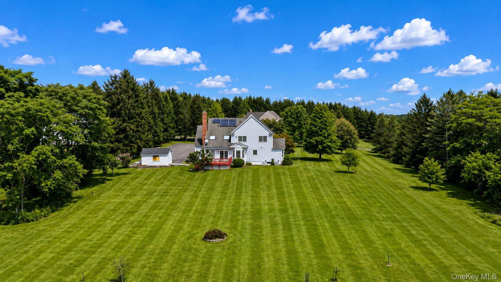 5 Spruce Hill LN, Goshen, NY 10924