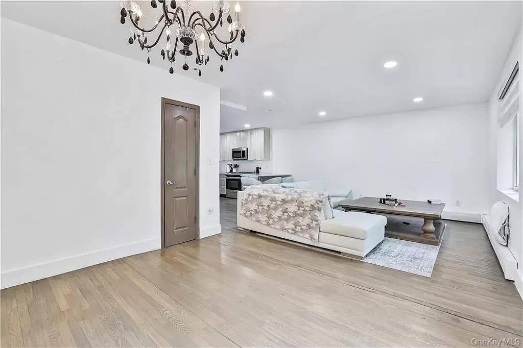 3368 Shore Pkwy #2B, Brooklyn, NY 11235