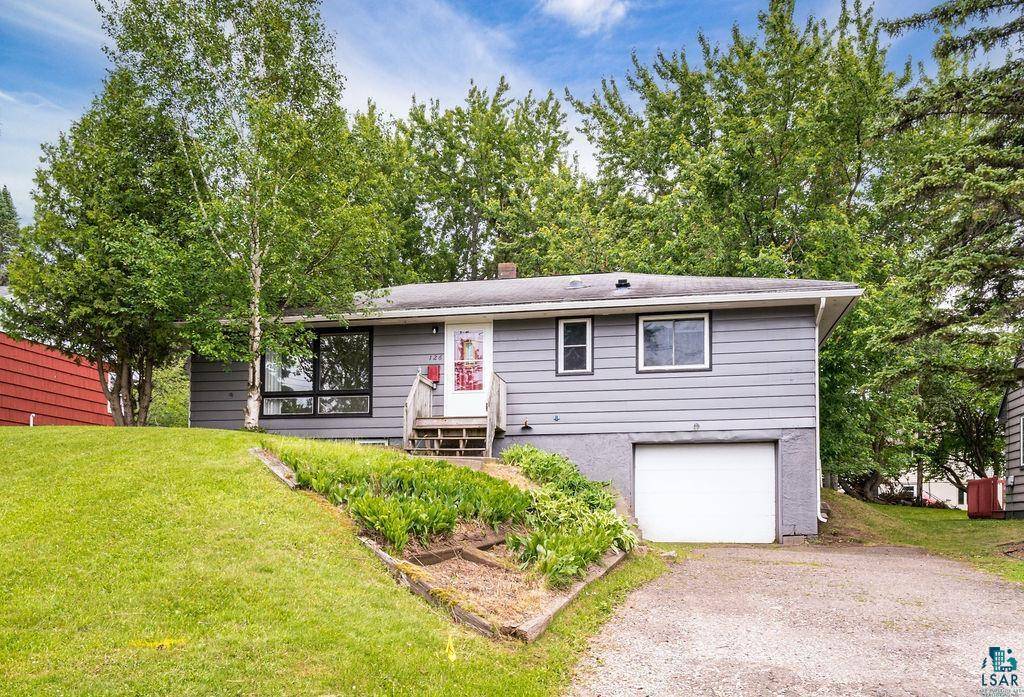 126 E Niagara St, Duluth, MN 55811