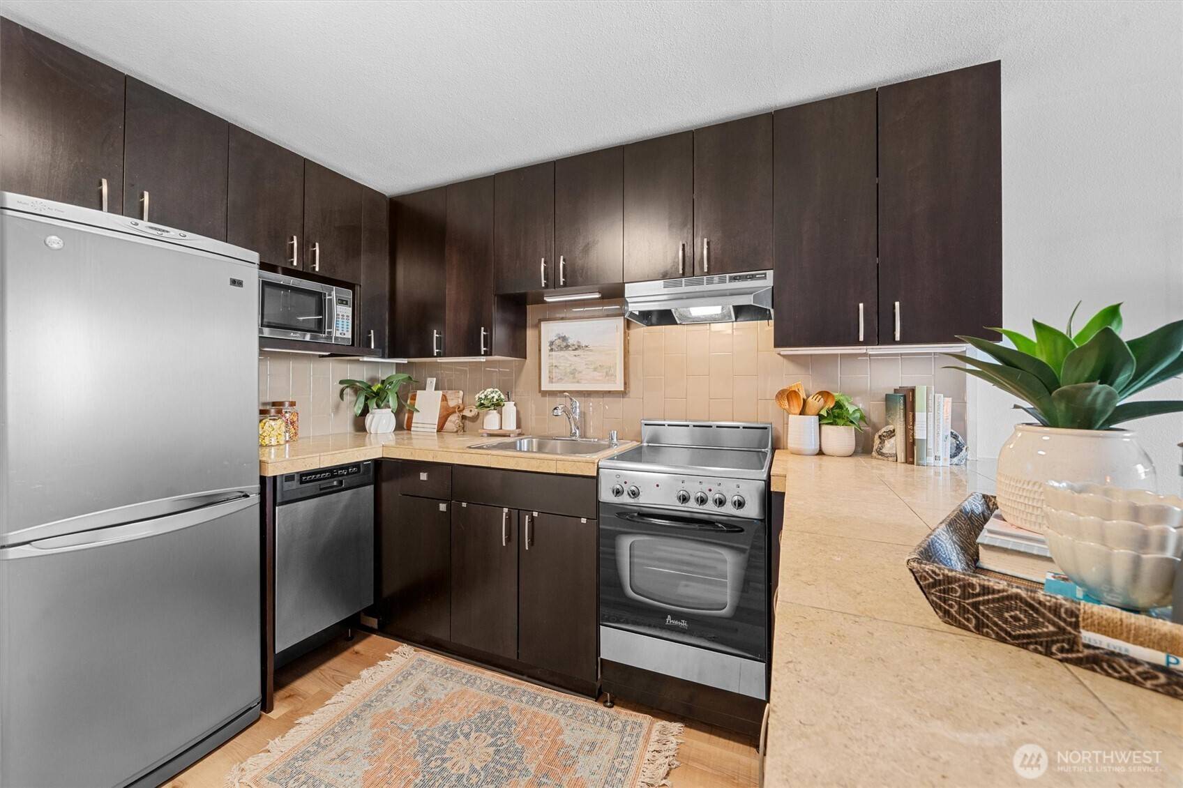 752 Bellevue AVE E #212, Seattle, WA 98102