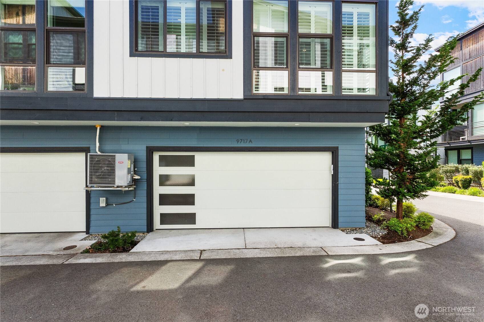 9717 NE 182nd PL #A, Bothell, WA 98011