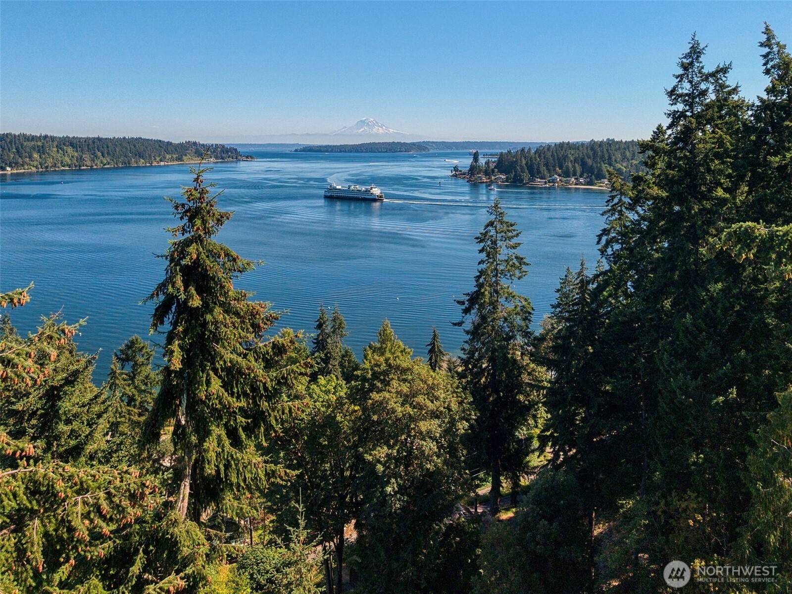 3696 Lavender LN NE, Bainbridge Island, WA 98110