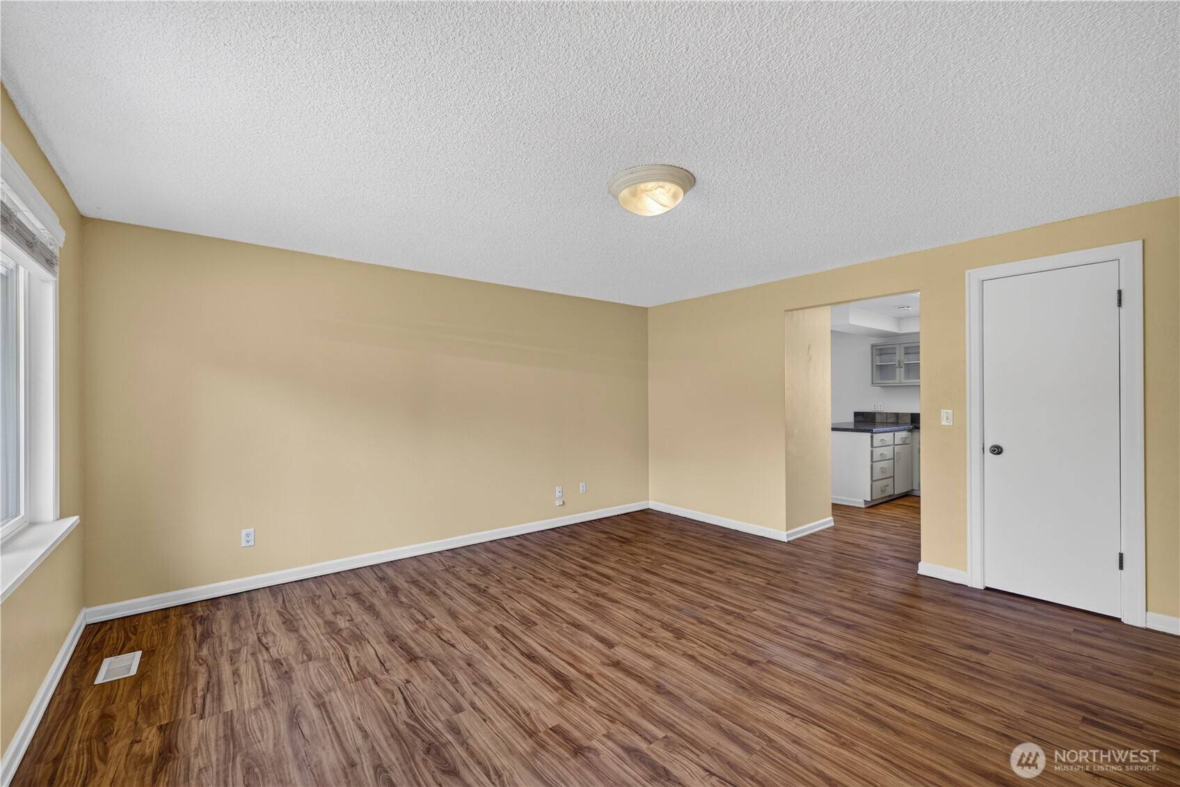 7825 Highland DR, Everett, WA 98203