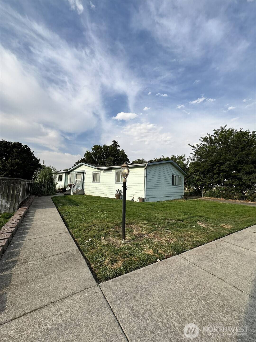 330 W 5th Street, Waitsburg, WA 99361