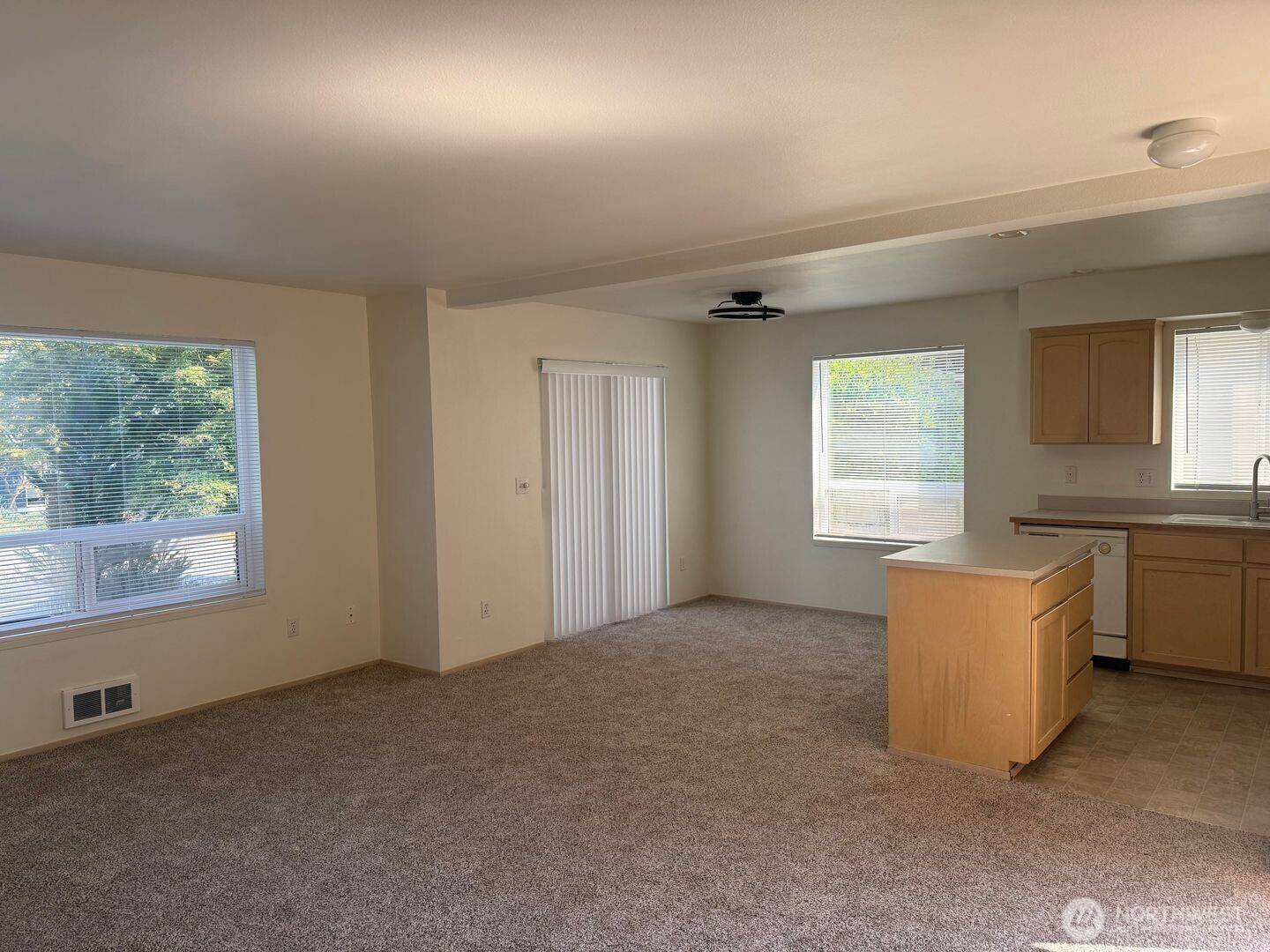 3208 Rockefeller AVE #A, Everett, WA 98201