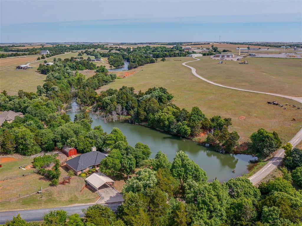 1420 Canyon Lake RD, Calumet, OK 73014